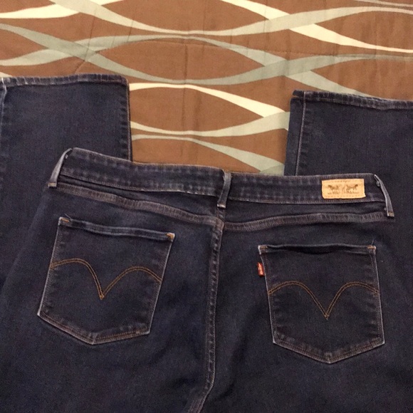 Jeans - Picture 2 of 5